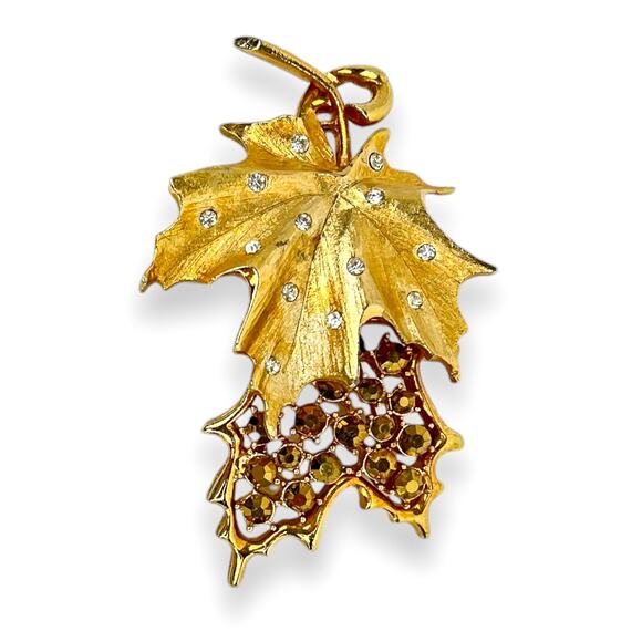 Sarah Coventry Designers Choice Brooch Rhinestones Goldtone Leaf Elegant Sparkle - Picture 1 of 8